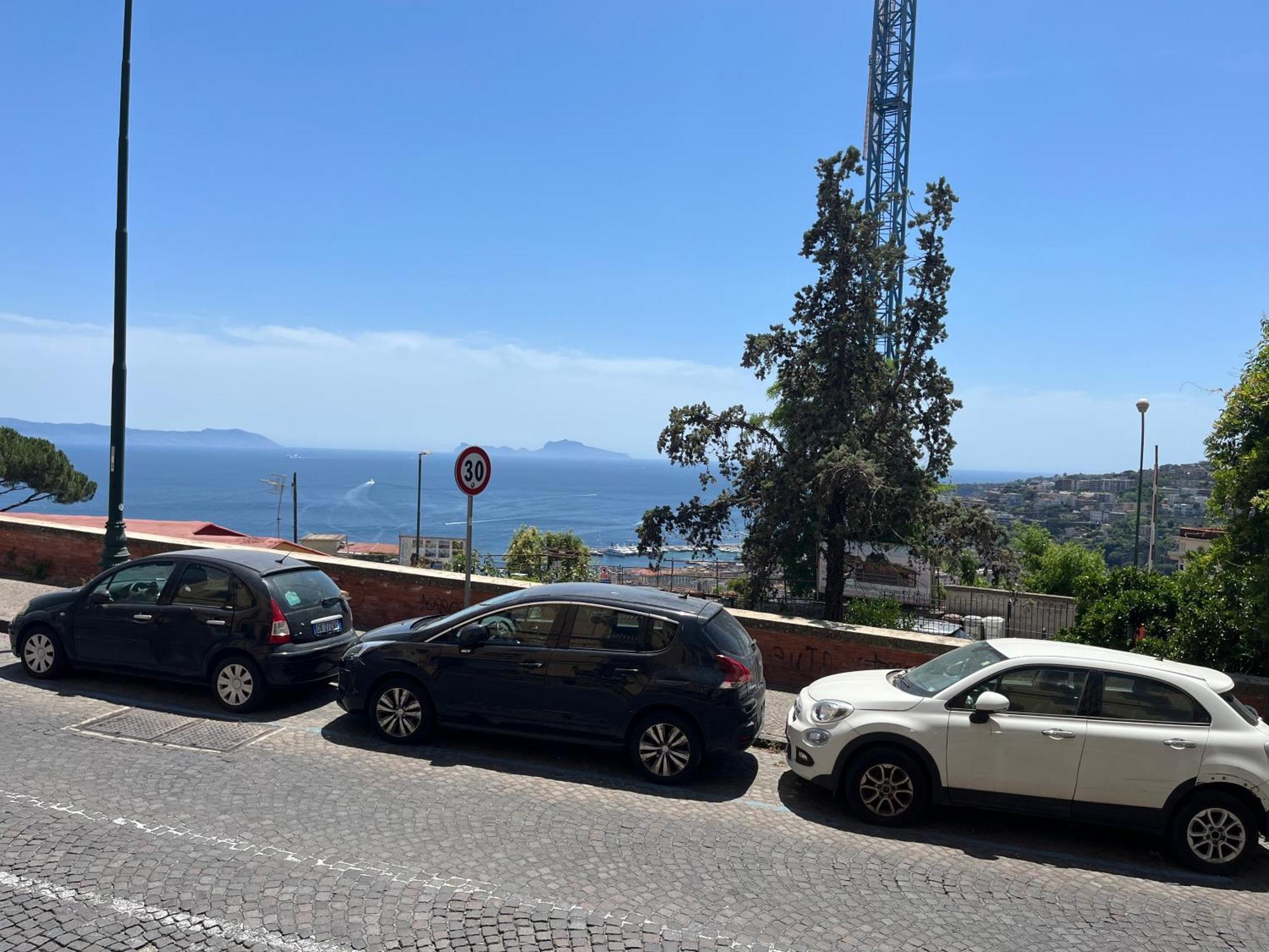 Vomero Guest House Napoli Esterno foto